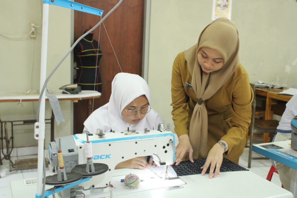 Akreditasi A Unggul untuk Perpustakaan Sekolah